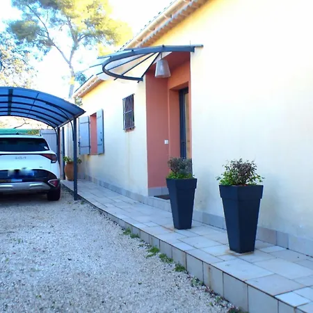 House With Private Pool Дом отдыха