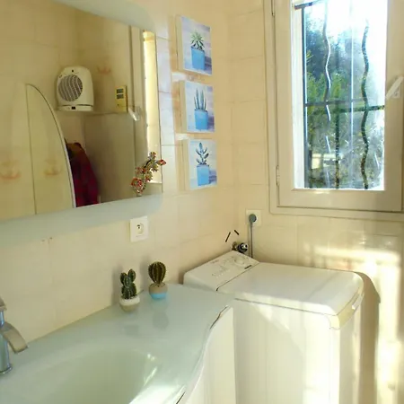 House With Private Pool Дом отдыха